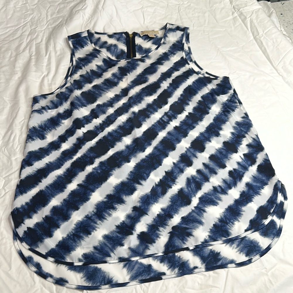 Like new Michael Kors high-low tank